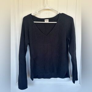 Abercrombie & Fitch Black Ribbed Sweater- Soft A & F collection-Size Medium
